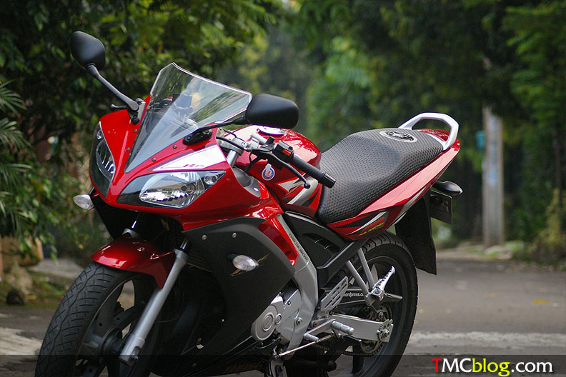 Modifikasi Sepeda Motor Yamaha F1zr